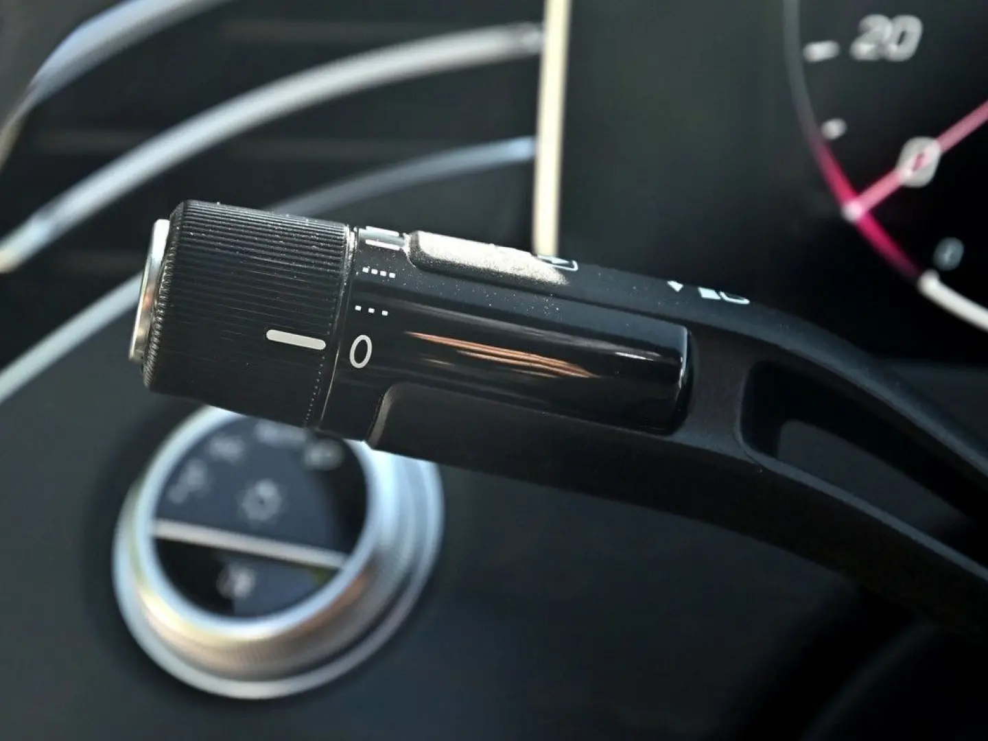 E 220 d AMG Line Night LED+ MBUX Kamera 19