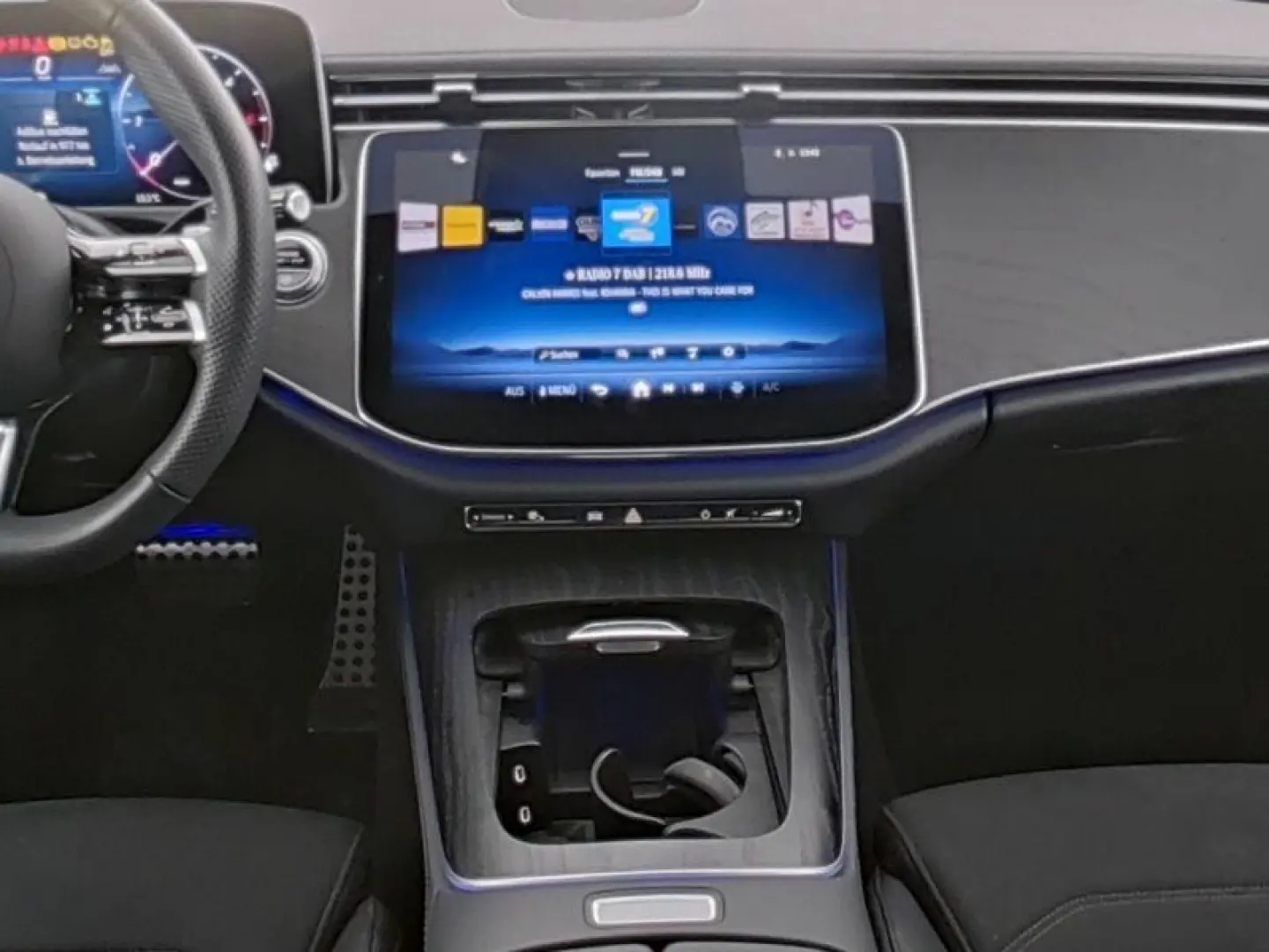 E 220 d AMG *NIGHT*DISTRONIC*KEYLESS*AMBI*LED*