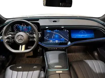 E 300 de 300de 313HP AMG Premium+ 3x-SCREEN VAT