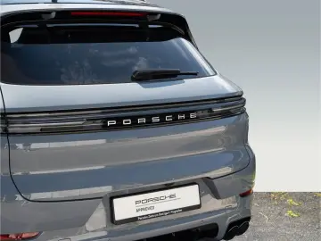 Cayenne E-Hybrid SportDesign Paket HD-Matrix HUD