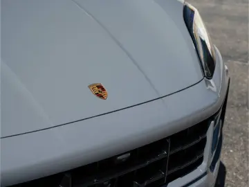 Cayenne E-Hybrid SportDesign Paket HD-Matrix HUD