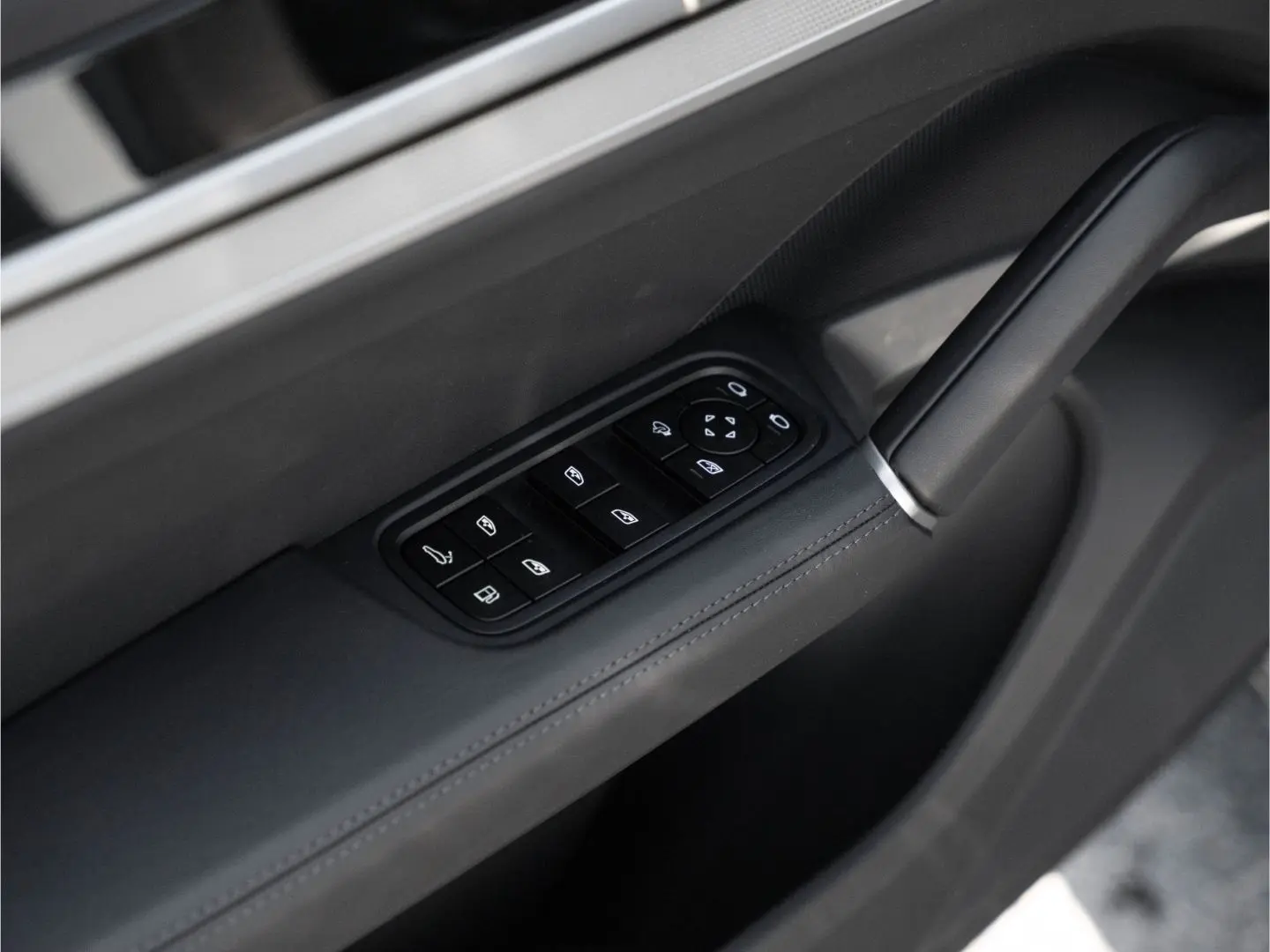 Cayenne E-Hybrid SportDesign Paket HD-Matrix HUD