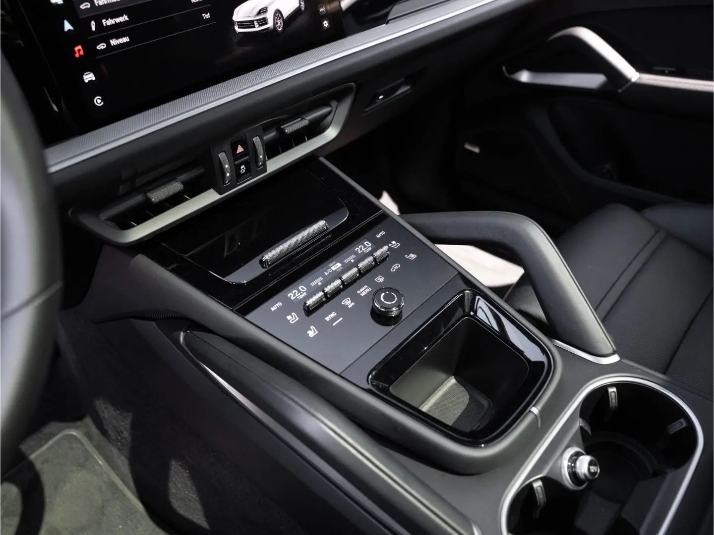 Cayenne E-Hybrid SportDesign Paket HD-Matrix HUD