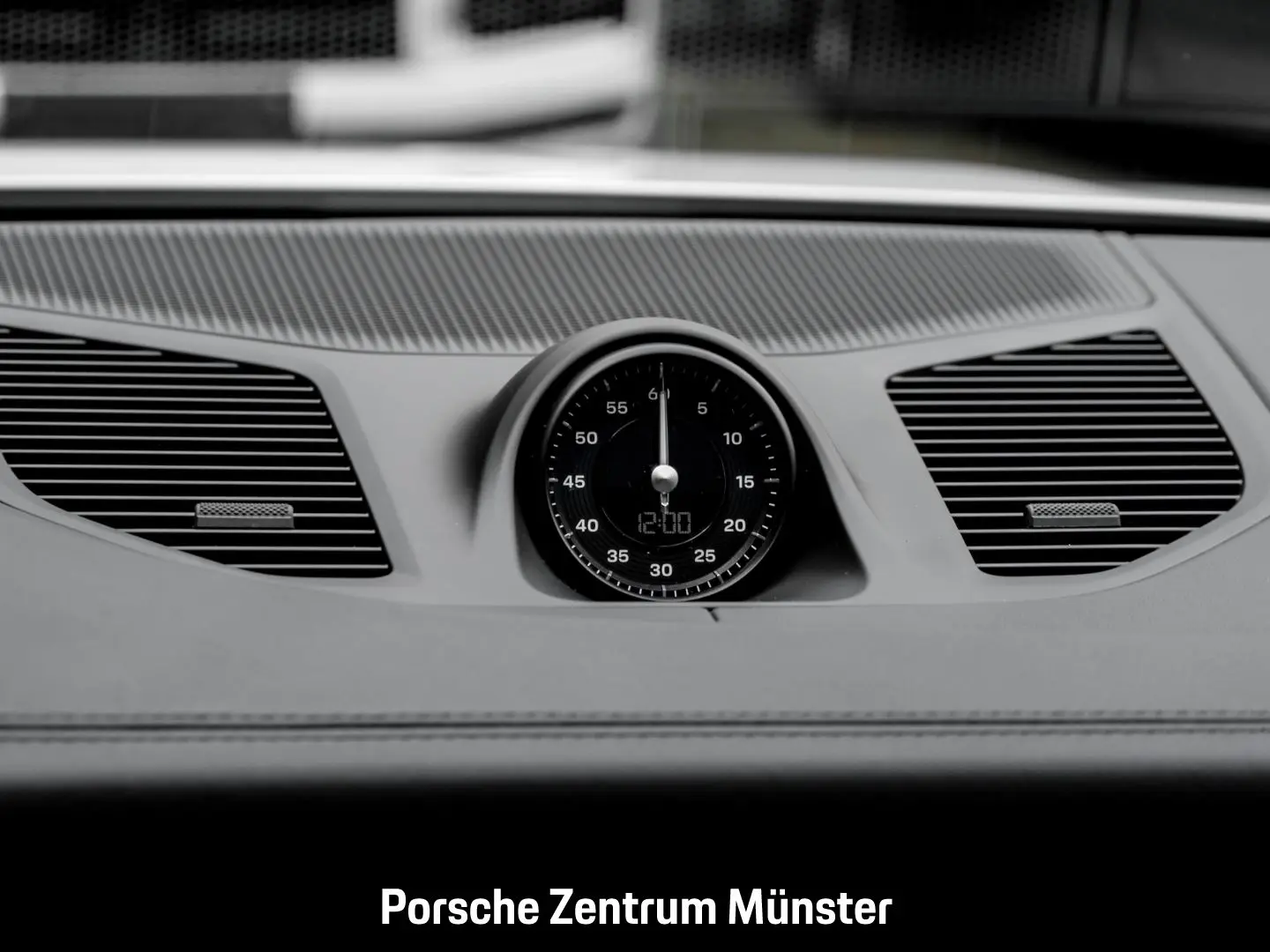 Cayenne E-Hybrid BOSE Luftfederung Sitzbelüftung