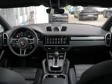 E-Hybrid Coupé  INNODRIVE-ACC-LUFTF.-PANO-BOSE