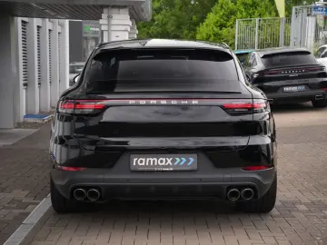 E-Hybrid Coupé  INNODRIVE-ACC-LUFTF.-PANO-BOSE