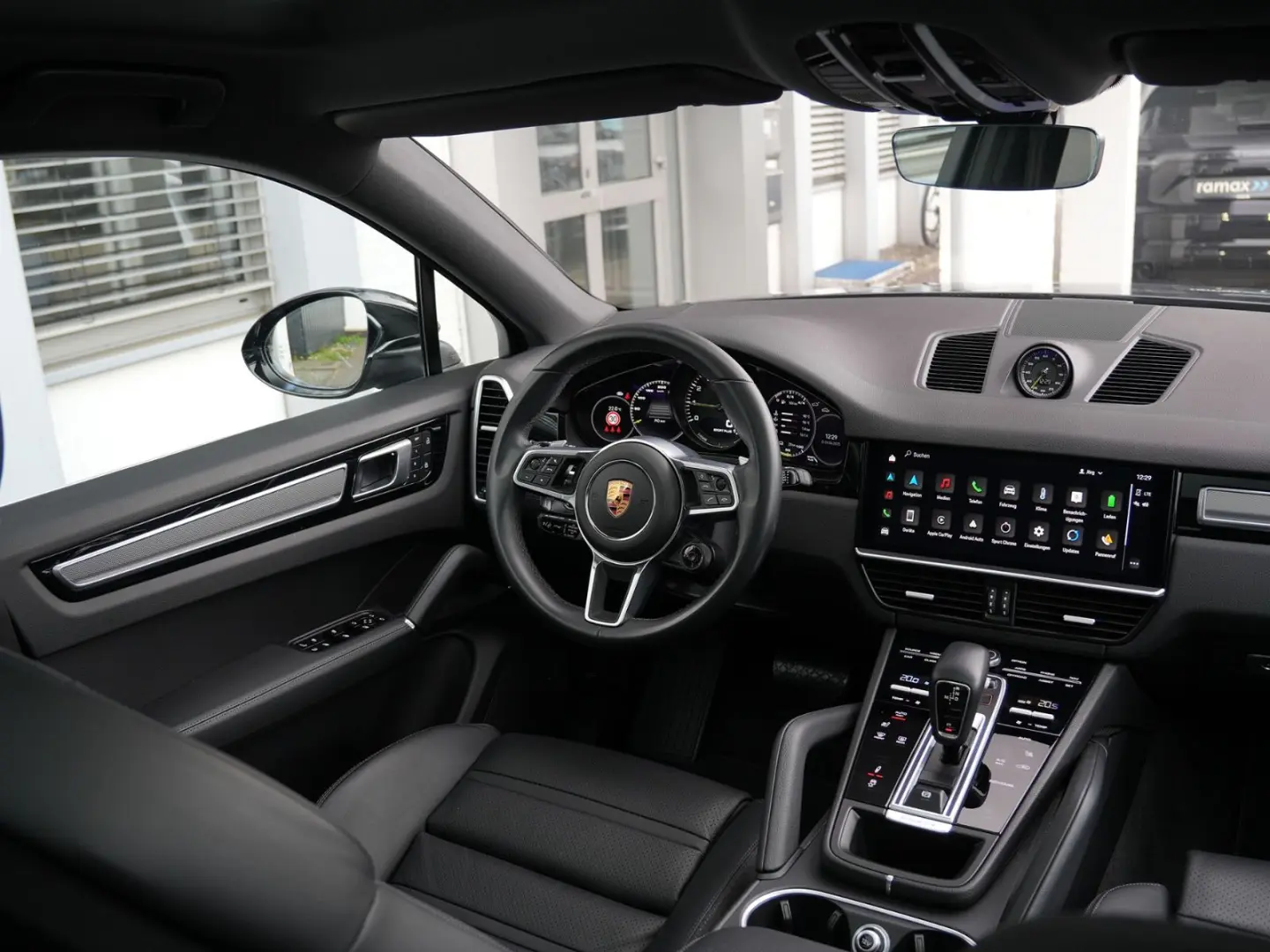 E-Hybrid Coupé  INNODRIVE-ACC-LUFTF.-PANO-BOSE