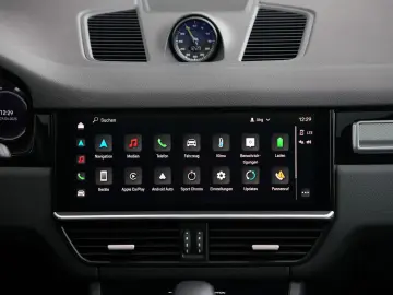 E-Hybrid Coupé  INNODRIVE-ACC-LUFTF.-PANO-BOSE