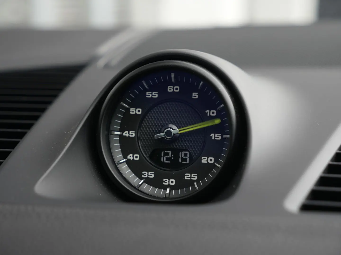 E-Hybrid Coupé  INNODRIVE-ACC-LUFTF.-PANO-BOSE