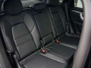 E-Hybrid Coupé  INNODRIVE-ACC-LUFTF.-PANO-BOSE