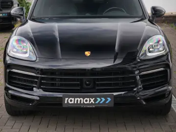 E-Hybrid Coupé  INNODRIVE-ACC-LUFTF.-PANO-BOSE