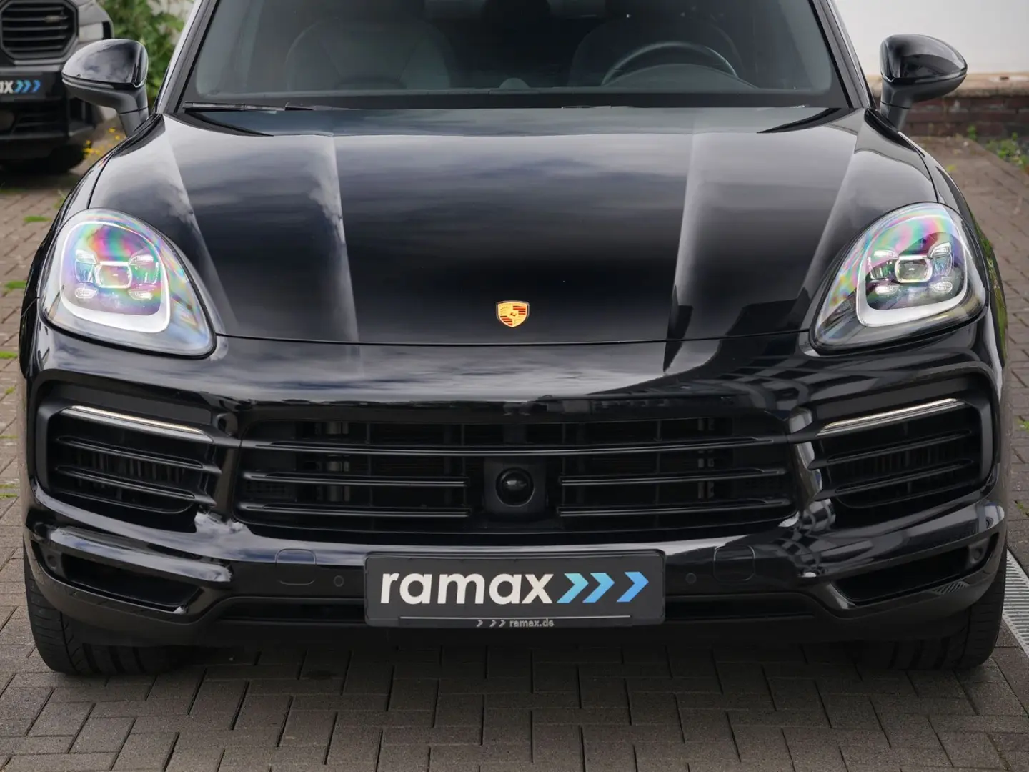 E-Hybrid Coupé  INNODRIVE-ACC-LUFTF.-PANO-BOSE