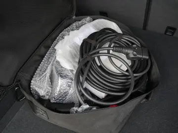 E-Hybrid Coupé  INNODRIVE-ACC-LUFTF.-PANO-BOSE