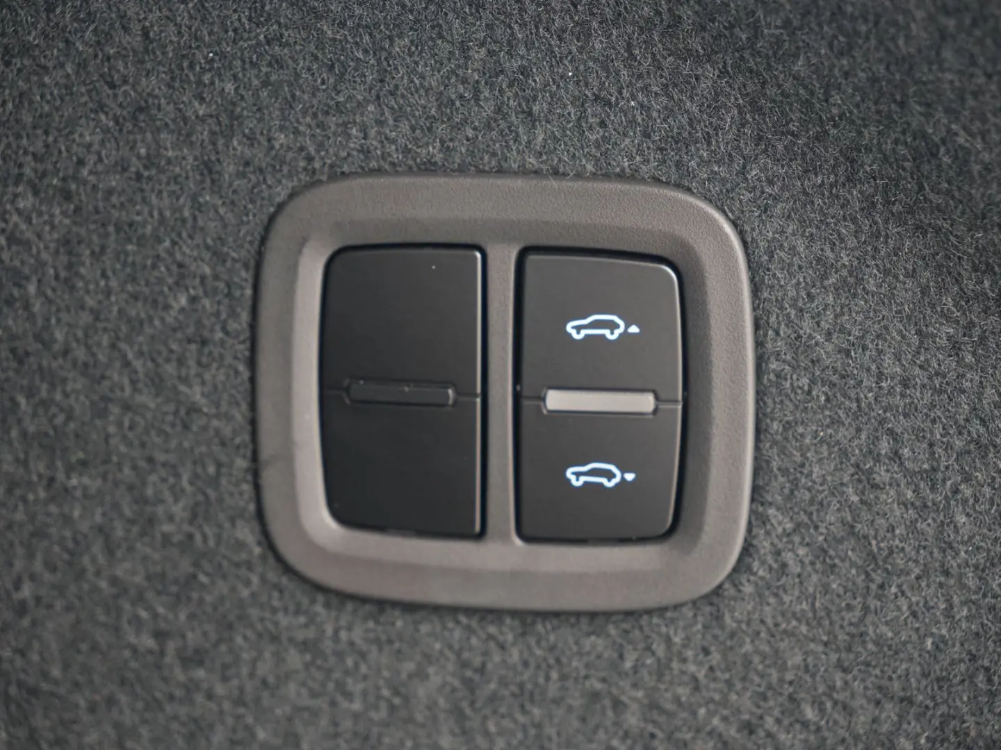E-Hybrid Coupé  INNODRIVE-ACC-LUFTF.-PANO-BOSE