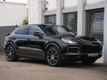 E-Hybrid Coupé  INNODRIVE-ACC-LUFTF.-PANO-BOSE