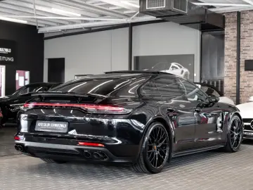 Panamera GTS|CHRONO-PAKET|SPORT-DESIGN|HEAD-UP