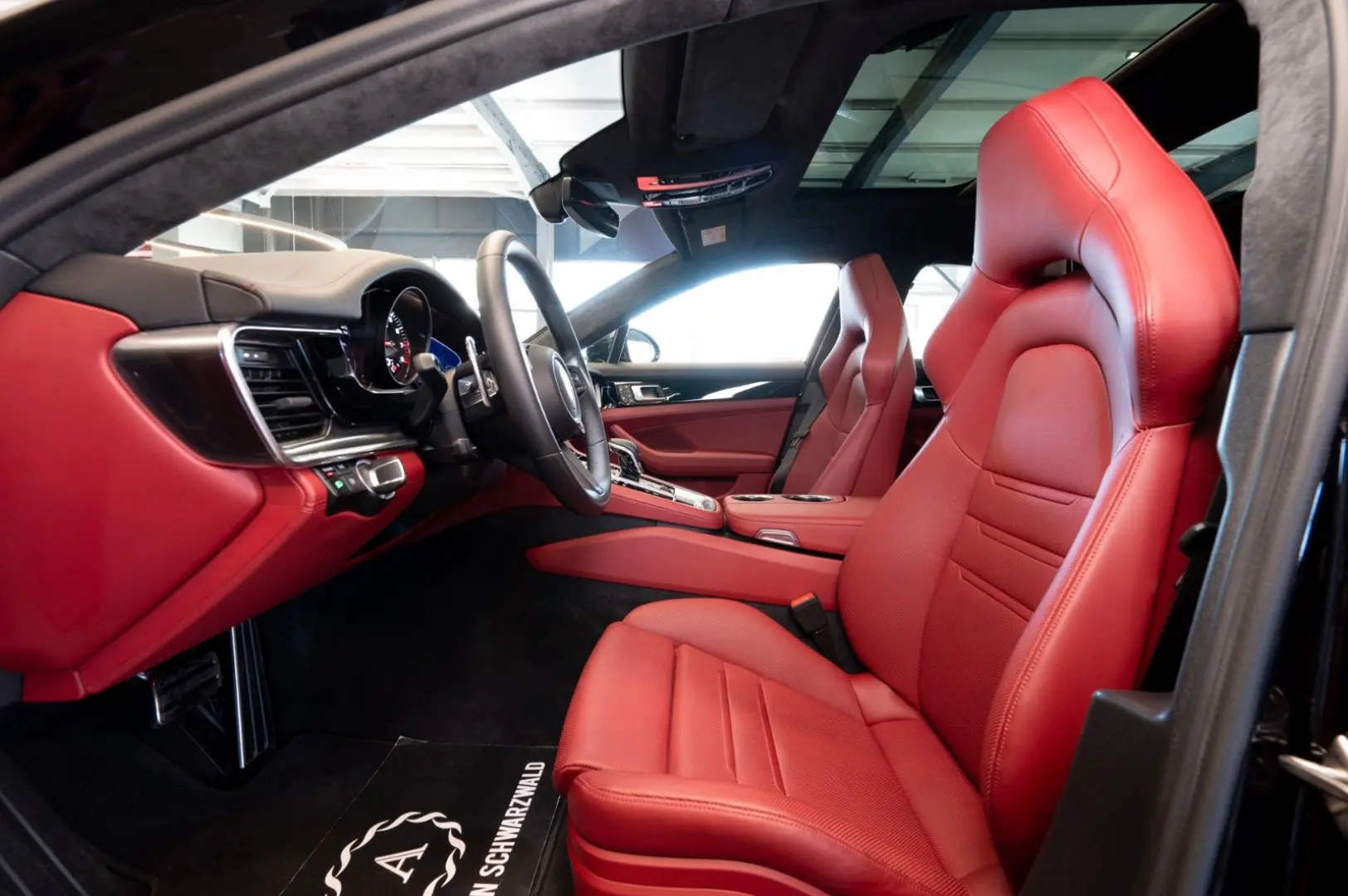 Panamera GTS|CHRONO-PAKET|SPORT-DESIGN|HEAD-UP