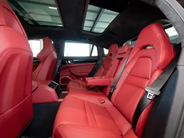 Panamera GTS|CHRONO-PAKET|SPORT-DESIGN|HEAD-UP