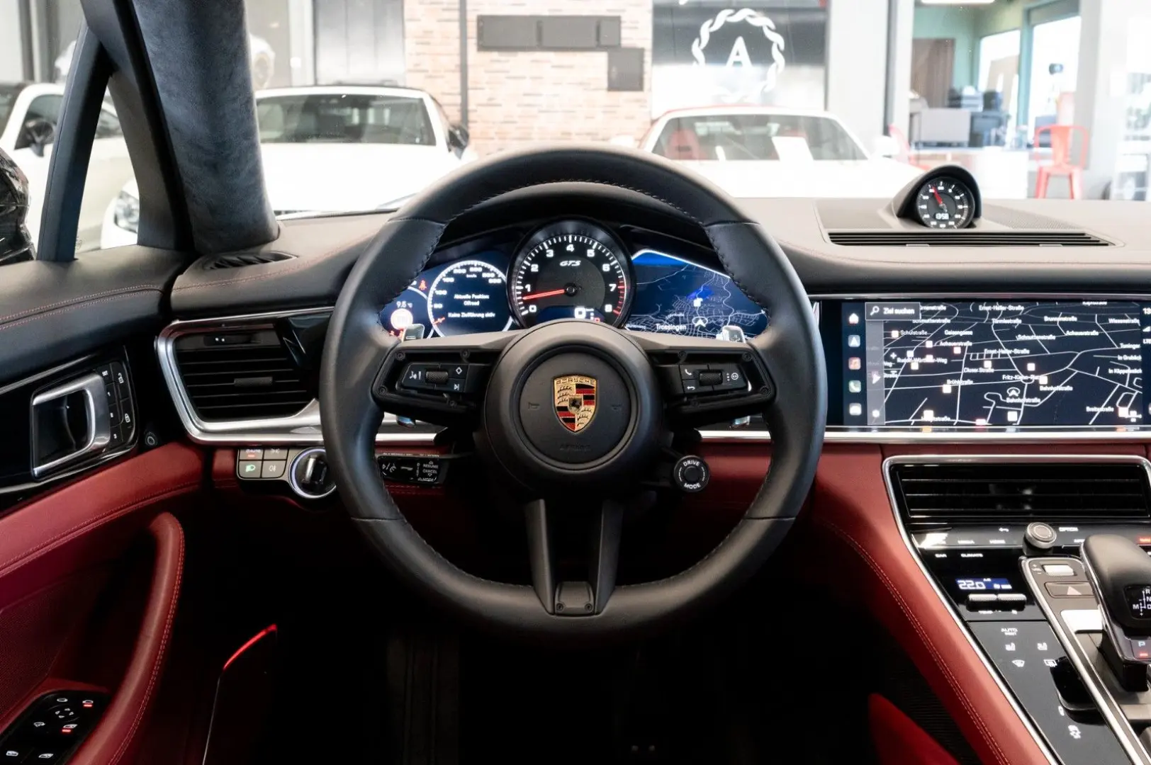 Panamera GTS|CHRONO-PAKET|SPORT-DESIGN|HEAD-UP