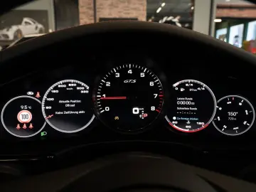 Panamera GTS|CHRONO-PAKET|SPORT-DESIGN|HEAD-UP