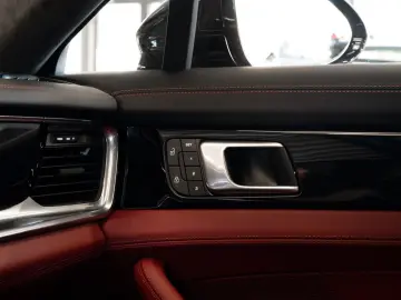 Panamera GTS|CHRONO-PAKET|SPORT-DESIGN|HEAD-UP