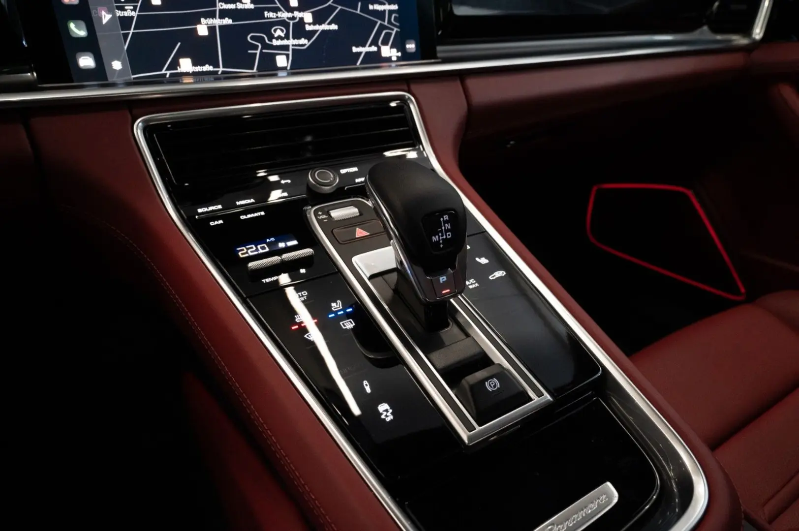 Panamera GTS|CHRONO-PAKET|SPORT-DESIGN|HEAD-UP
