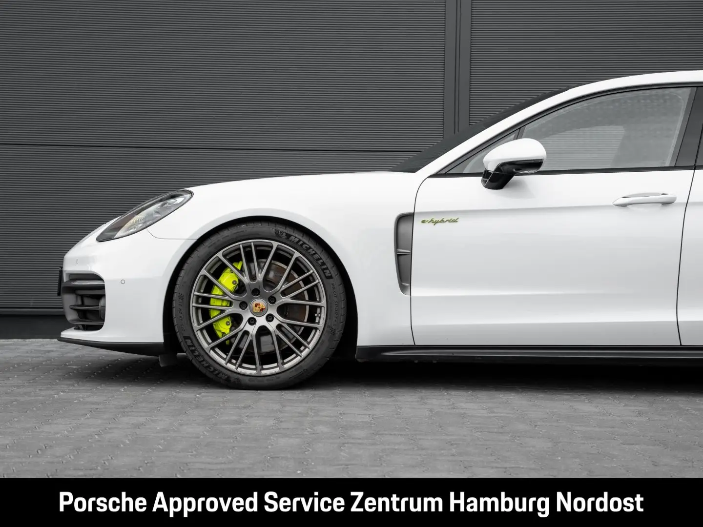 Panamera 4 E-Hybrid Sport Turismo Platinum Editi