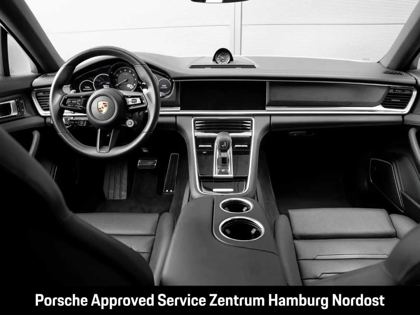 Panamera 4 E-Hybrid Sport Turismo Platinum Editi
