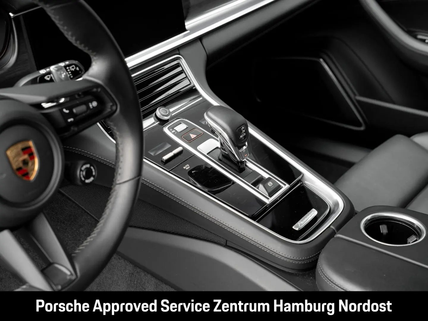 Panamera 4 E-Hybrid Sport Turismo Platinum Editi