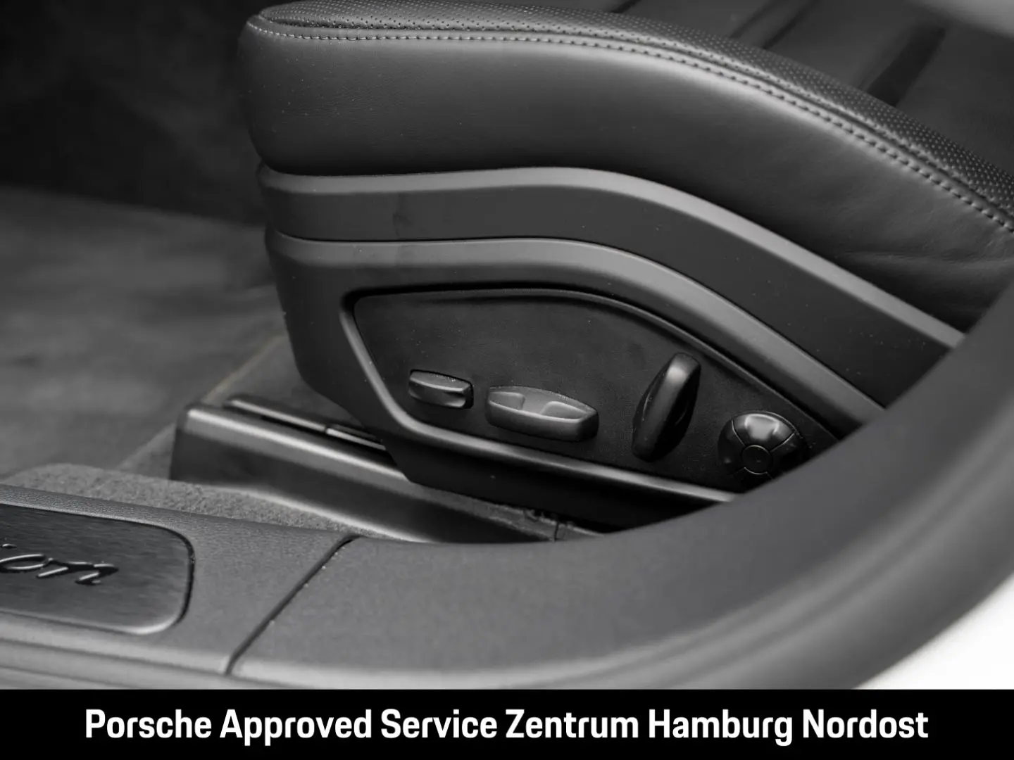 Panamera 4 E-Hybrid Sport Turismo Platinum Editi