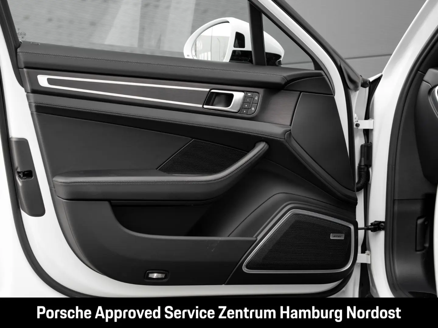 Panamera 4 E-Hybrid Sport Turismo Platinum Editi
