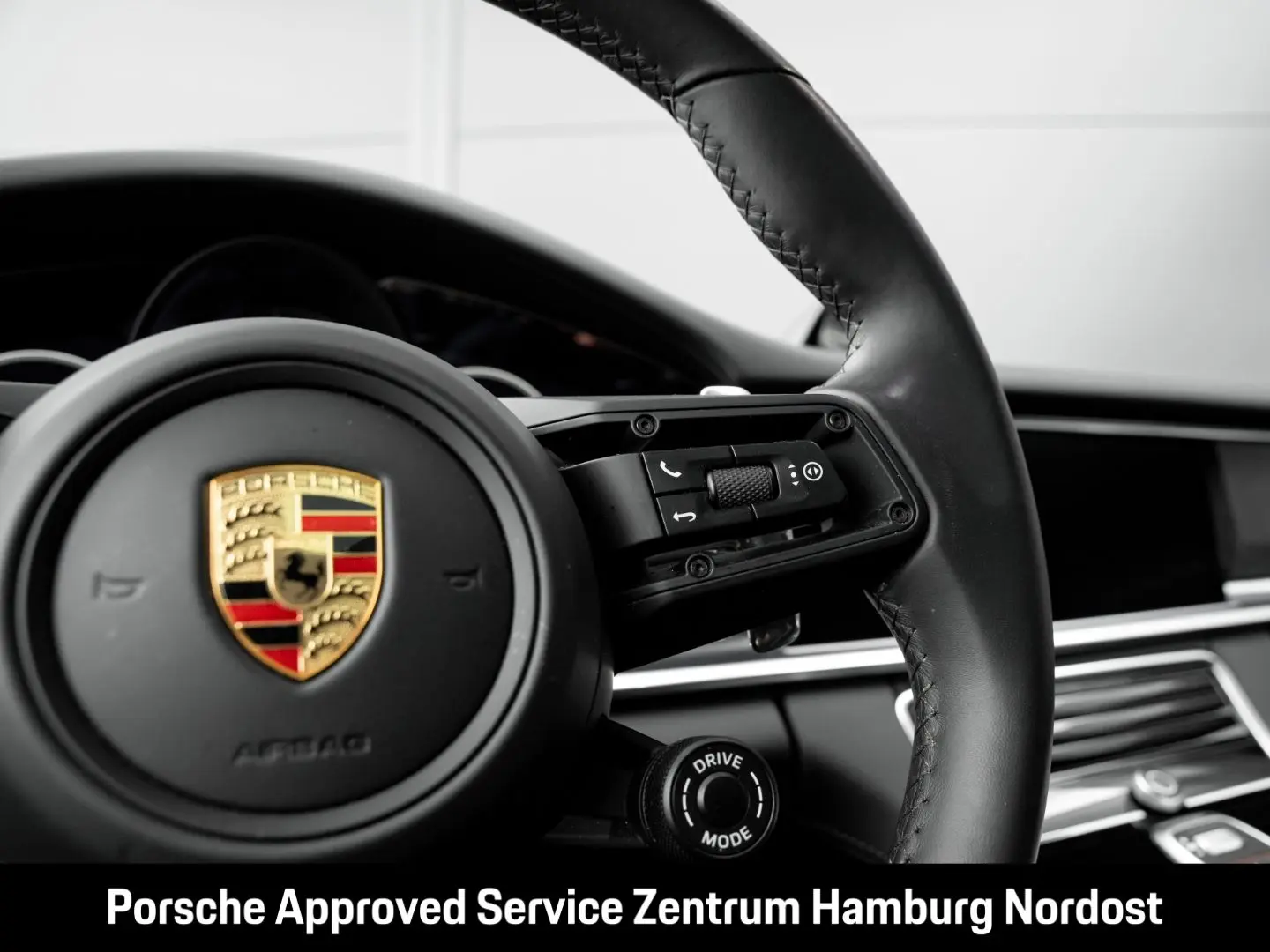 Panamera 4 E-Hybrid Sport Turismo Platinum Editi