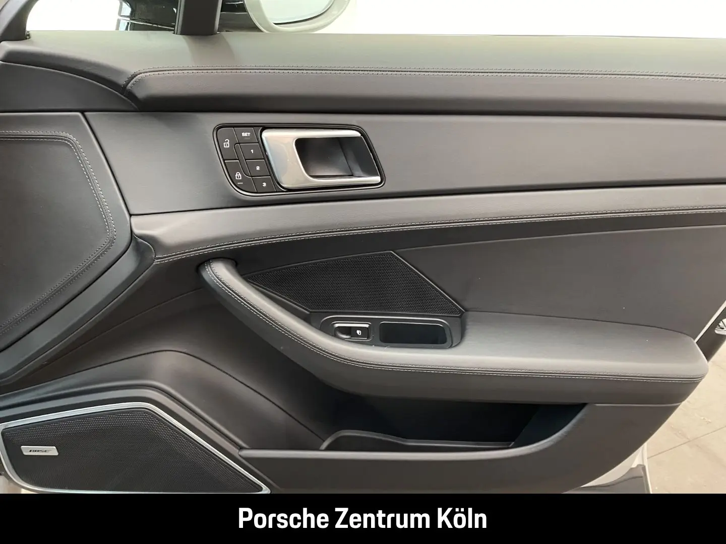 Panamera GTS Sport Turismo BOSE Surround View