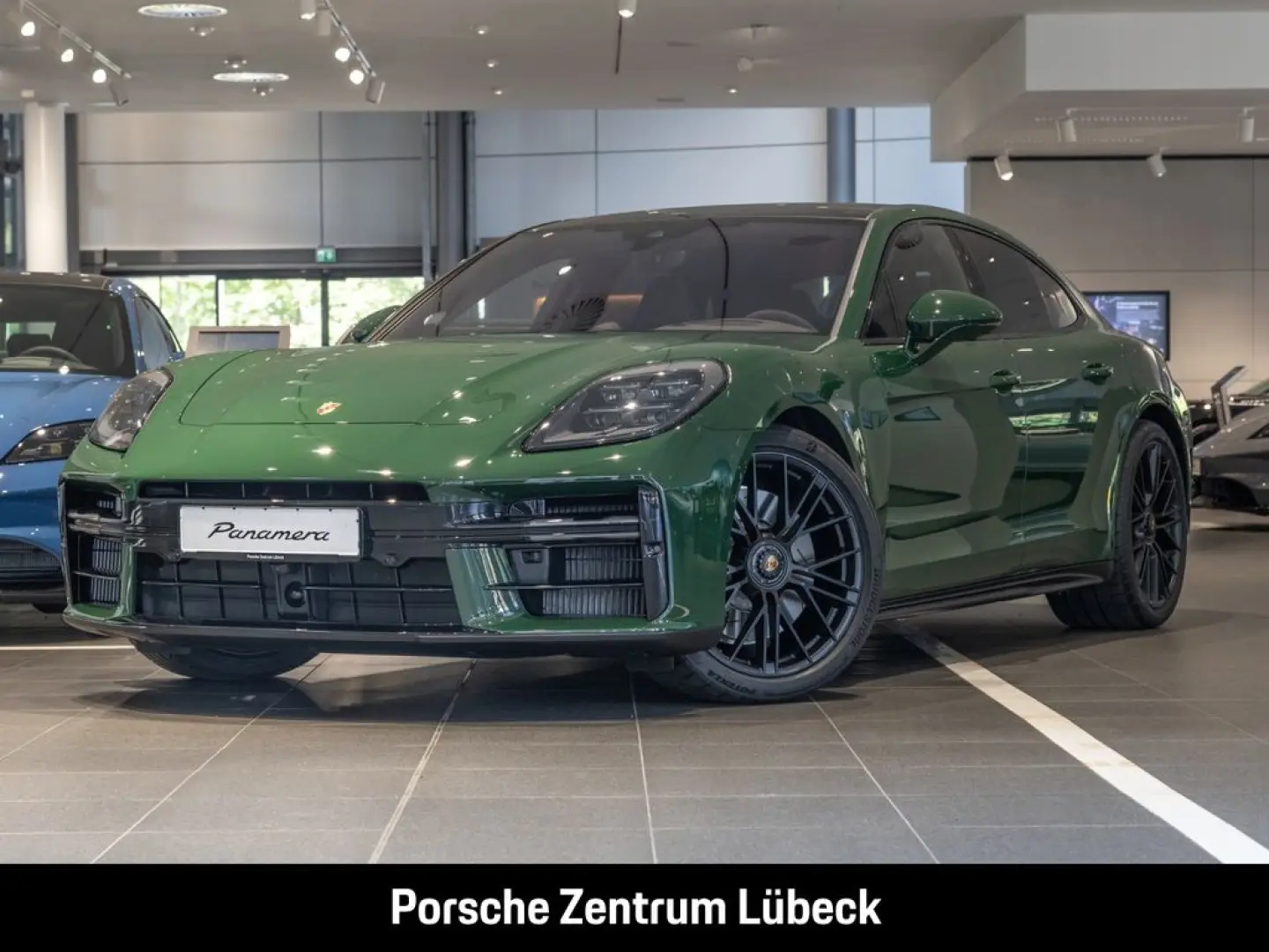 Porsche Panamera GTS British racing green Leder-Espresso
