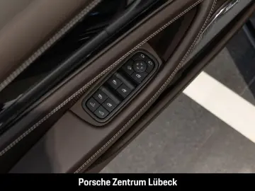 Porsche Panamera GTS British racing green Leder-Espresso
