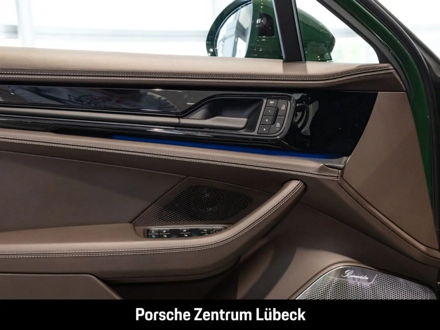 Porsche Panamera GTS British racing green Leder-Espresso