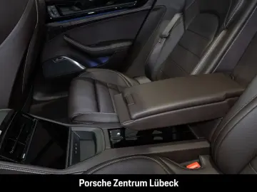 Porsche Panamera GTS British racing green Leder-Espresso