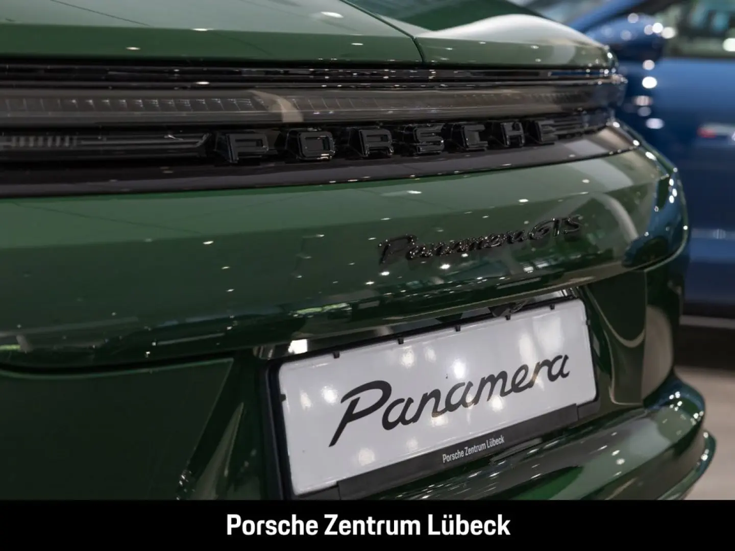 Porsche Panamera GTS British racing green Leder-Espresso
