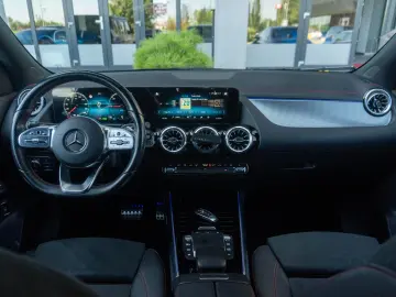 Mercedes Benz EQA 300 4Matic_2xAMG_Memory_360