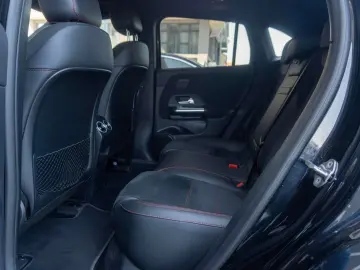 Mercedes Benz EQA 300 4Matic_2xAMG_Memory_360