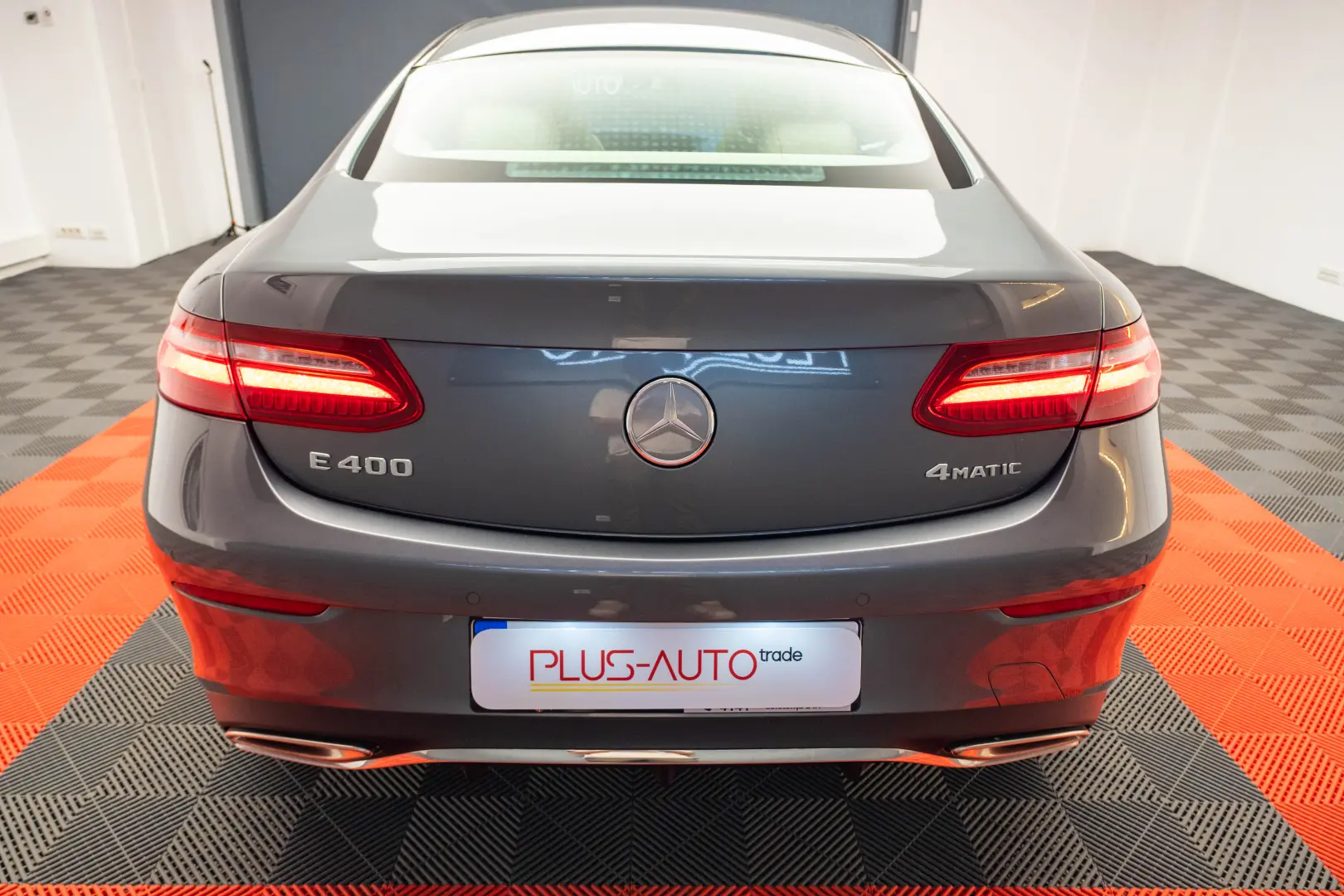Mercedes-Benz E 400 4M Coupe