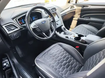 Ford Mondeo 2.0 Hybrid CVT VIGNALE