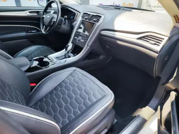 Ford Mondeo 2.0 Hybrid CVT VIGNALE