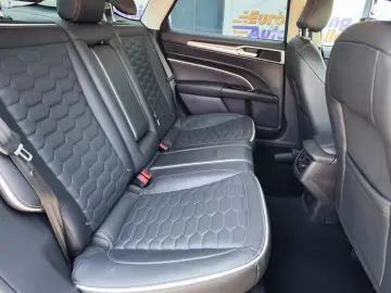 Ford Mondeo 2.0 Hybrid CVT VIGNALE