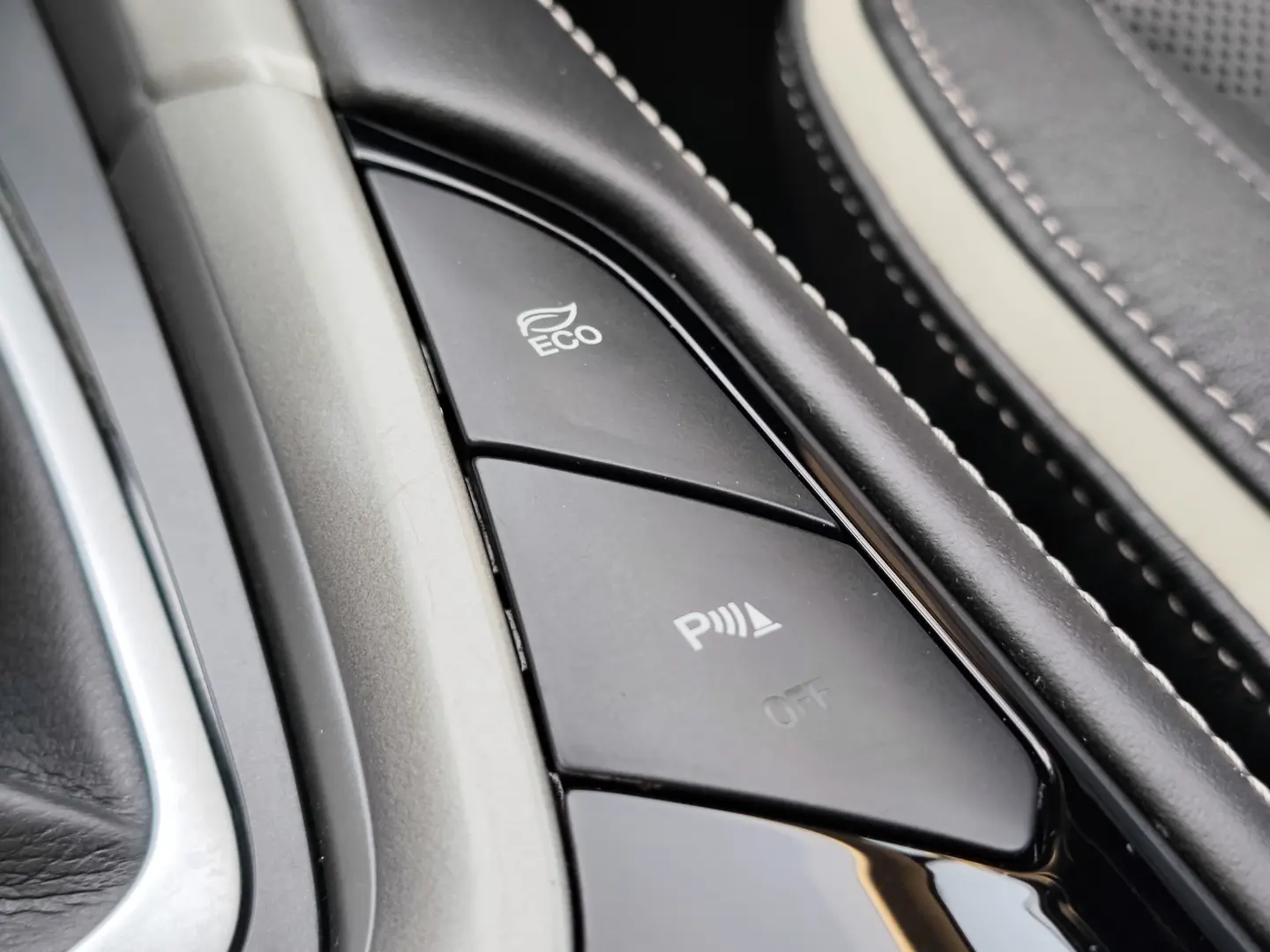 Ford Mondeo 2.0 Hybrid CVT VIGNALE