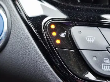 Toyota C-HR 2.0 HSD 184 CP 4x2 CVT C-ult