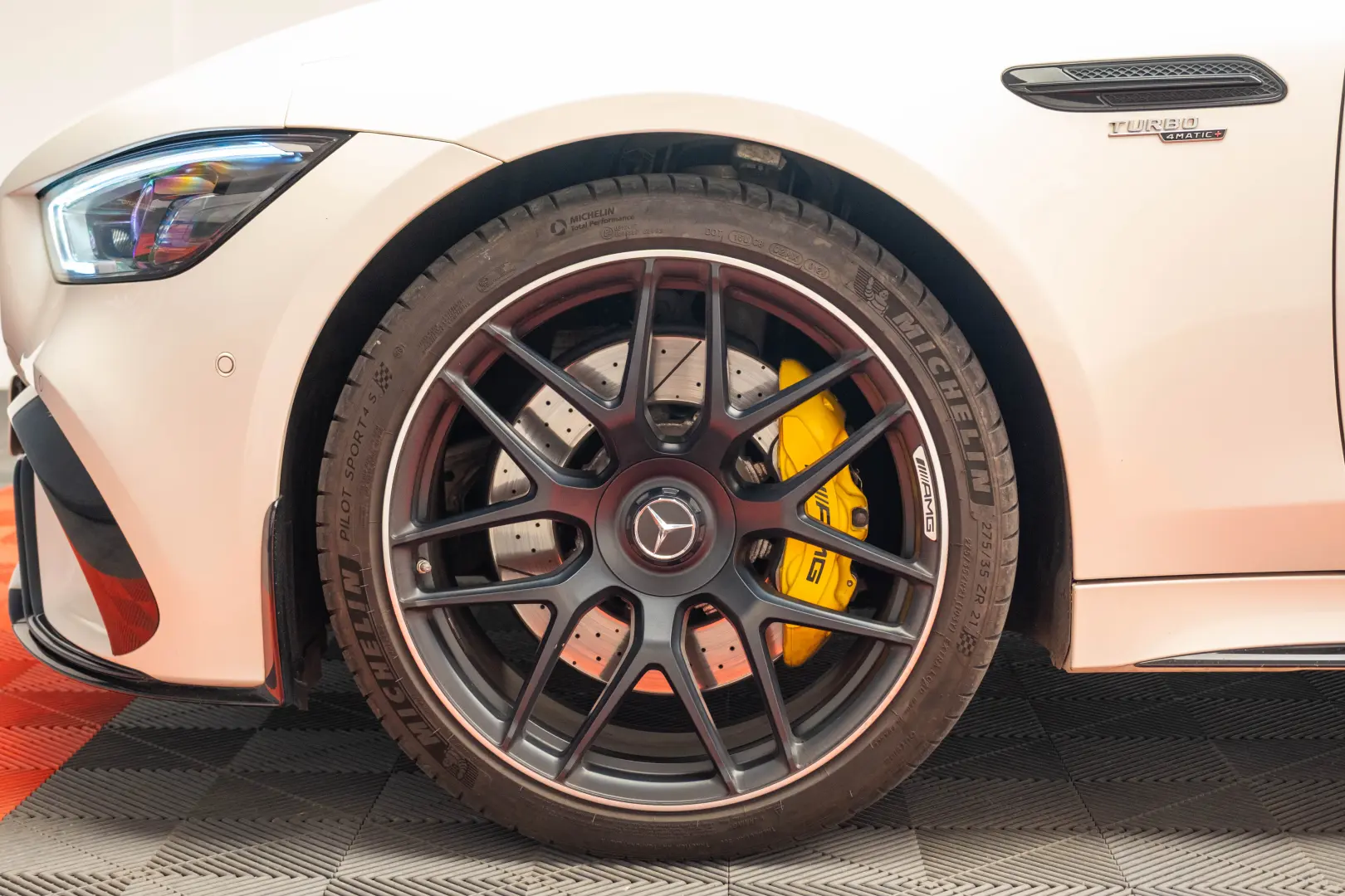 Mercedes-Benz AMG GT 43 4MATIC+