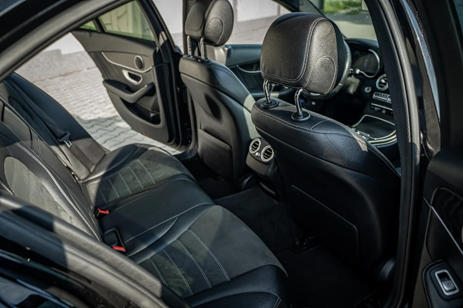 Mercedes-Benz C 220