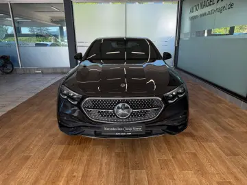 E 220 d AMG +DIGITAL-LIGHT+NAVI+AHK+DISTRONIC+