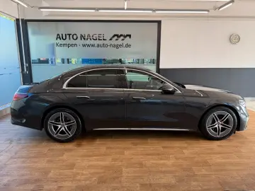 E 220 d AMG +DIGITAL-LIGHT+NAVI+AHK+DISTRONIC+